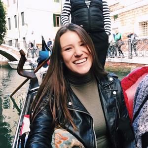 Meet your Posher, Alyssa